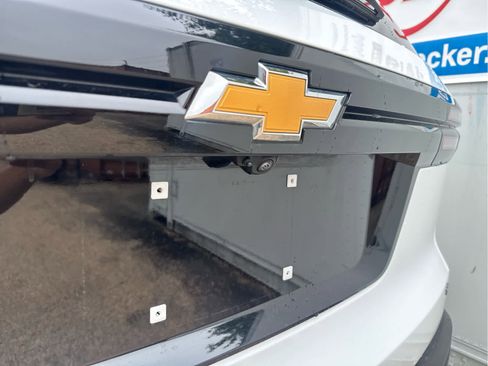 Used 2024 Chevrolet Traverse LT w/ Trailering Package AWD/4WD image 19