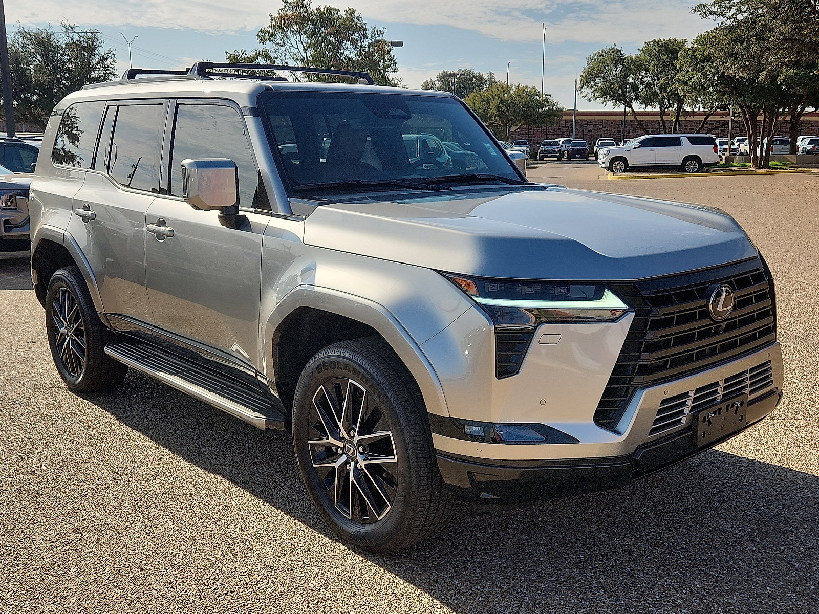 Used 2025 Lexus GX 550 w/ Accessory Package (2T) AWD/4WD image 7
