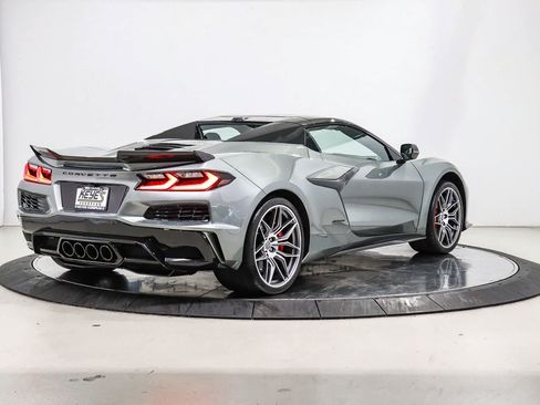 Used 2023 Chevrolet Corvette Z06 RWD image 4