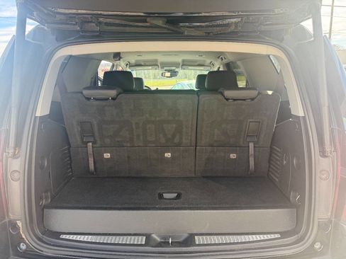 Used 2016 Chevrolet Tahoe LT image 11