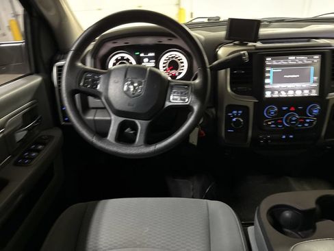 Used 2017 RAM 2500 SLT AWD/4WD image 11