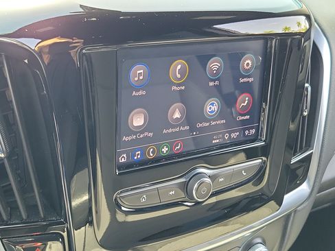 Used 2023 Chevrolet Traverse LT FWD image 26