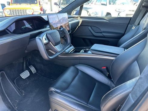 Used 2022 Tesla Model X Plaid image 10