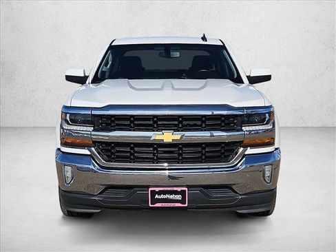 Used 2018 Chevrolet Silverado 1500 LT w/ Texas Edition image 2