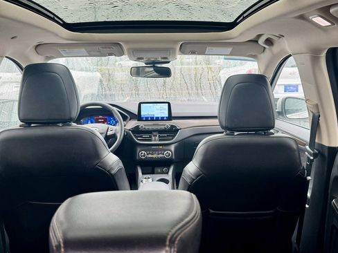 Certified 2020 Ford Escape Titanium w/ Titanium Premium Package 2.0 image 12