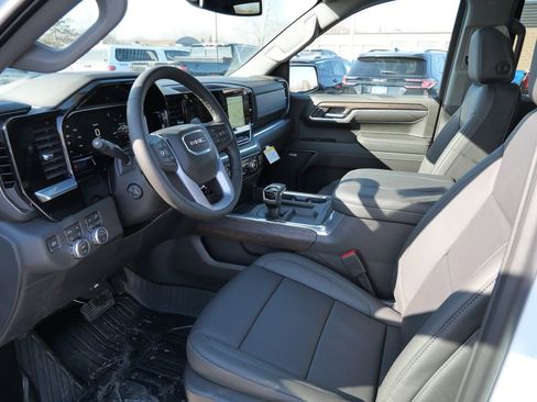 New 2026 GMC Sierra 1500 SLT w/ SLT Premium Plus Package image 32