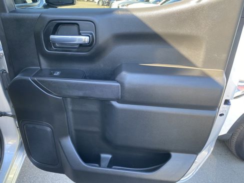 Used 2022 Chevrolet Silverado 1500 LT AWD/4WD image 25