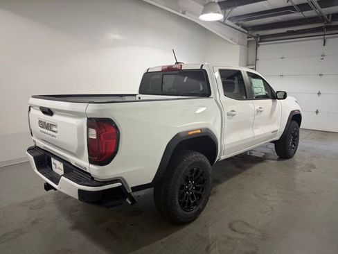 New 2026 GMC Canyon Elevation w/ Convenience Package image 7
