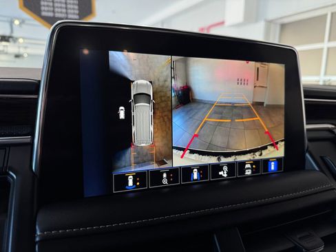 Used 2023 Chevrolet Tahoe Premier w/ Premium Package image 24