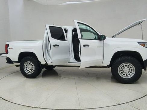 Used 2023 Chevrolet Colorado W/T w/ Advanced Trailering Package AWD/4WD image 66