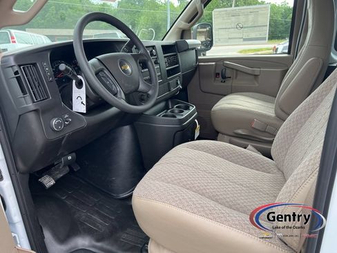 New 2026 Chevrolet Express 2500 w/ Driver Convenience Package RWD image 11