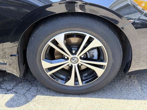 Used 2023 Nissan Sentra SV w/ All-Weather Package FWD image 8