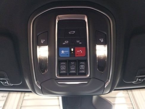 New 2025 Jeep Grand Cherokee L Limited w/ Luxury Tech Group II image 22