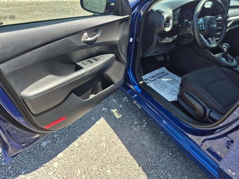 Used 2019 Kia Forte LXS FWD image 10