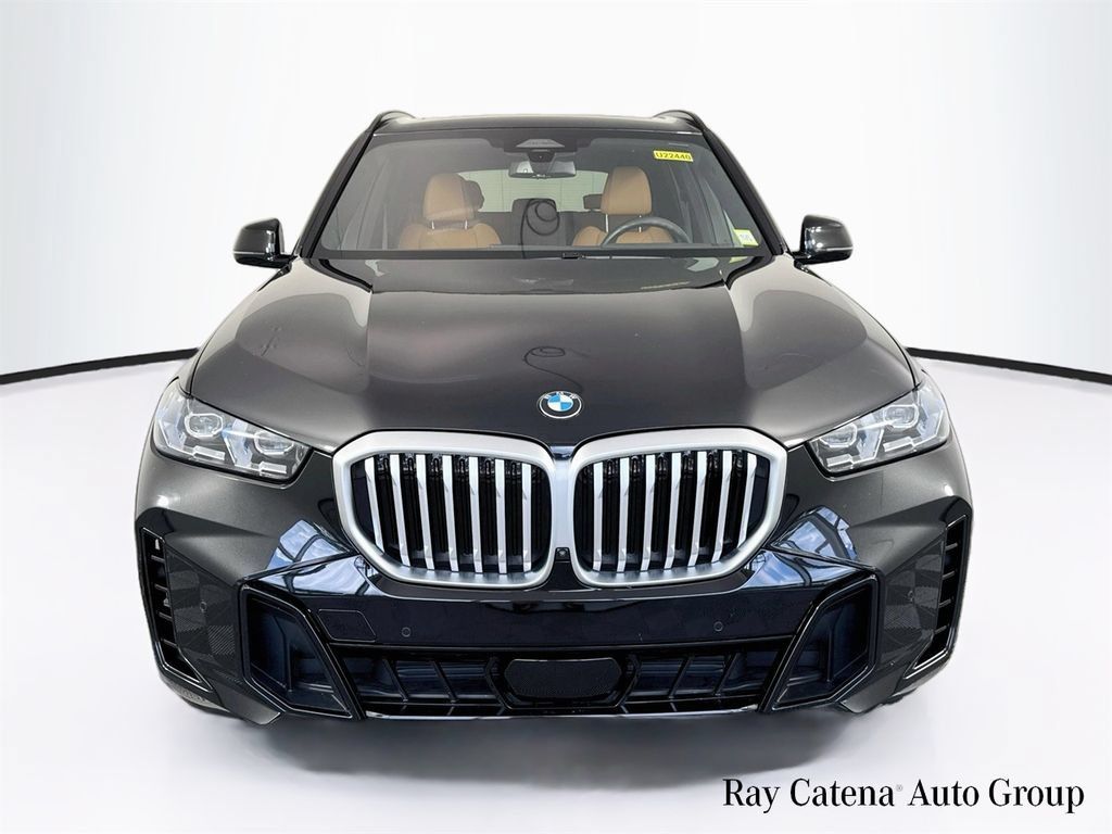 Used 2025 BMW X5 xDrive40i w/ Executive Package AWD/4WD image 2
