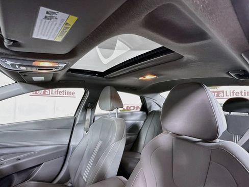 Used 2024 Hyundai Elantra SEL w/ Convenience Package FWD image 13