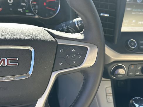 Used 2017 GMC Acadia Denali image 28