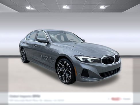 Used 2025 BMW 330i Sedan w/ Premium Package image 6