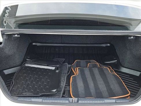 Used 2022 Subaru Legacy Touring XT image 6