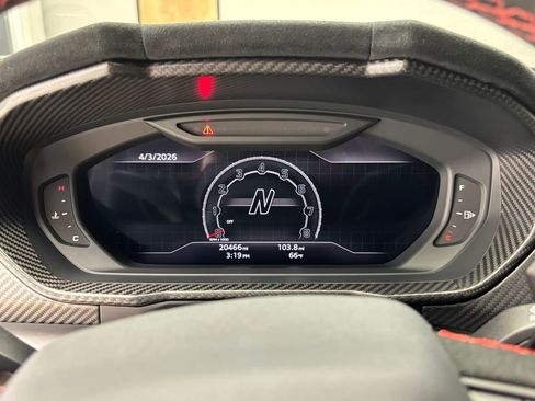 Used 2023 Lamborghini Urus Performante AWD/4WD image 72