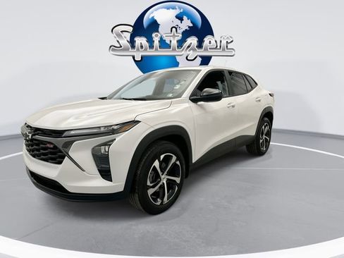 Used 2024 Chevrolet Trax RS w/ Driver Confidence Package image 6