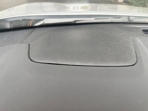 Used 2025 Nissan Rogue SV FWD image 36