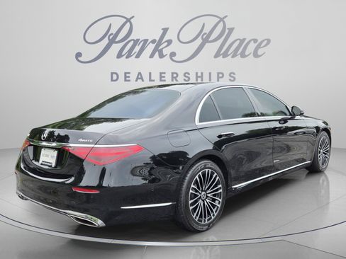 Used 2024 Mercedes-Benz S 580 4MATIC Sedan image 6