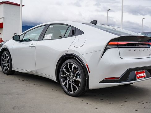 New 2026 Toyota Prius XSE Premium image 7