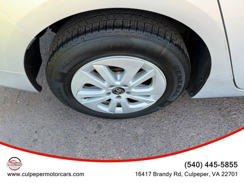 Used 2016 Toyota Prius Two FWD image 24