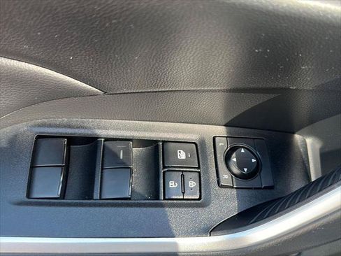 Certified 2025 Toyota RAV4 LE AWD/4WD image 11