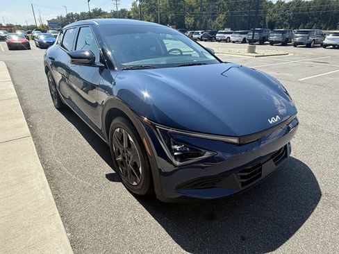 Used 2025 Kia EV6 Light RWD image 28