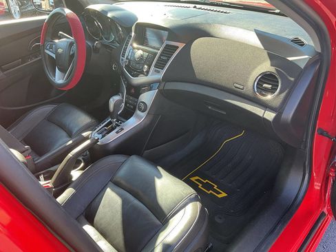 Used 2014 Chevrolet Cruze LTZ w/ RS Package image 32