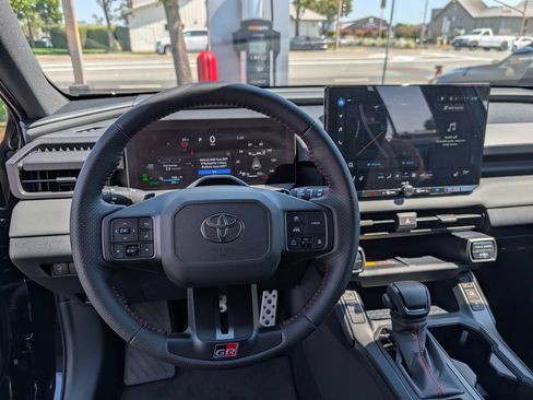 Used 2026 Toyota RAV4 AWD Plug-in Hybrid image 3