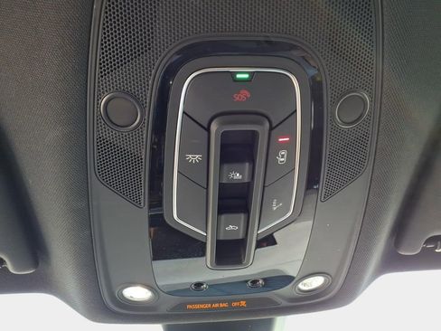 Used 2025 Audi SQ5 Premium Plus w/ Premium Plus Package image 28