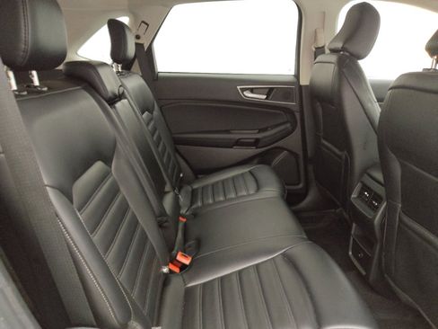 Used 2024 Ford Edge SEL image 19