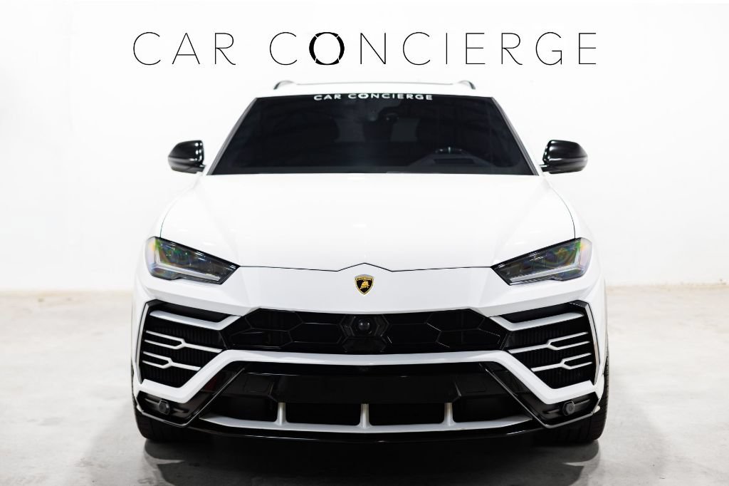 Used 2020 Lamborghini Urus AWD/4WD image 2