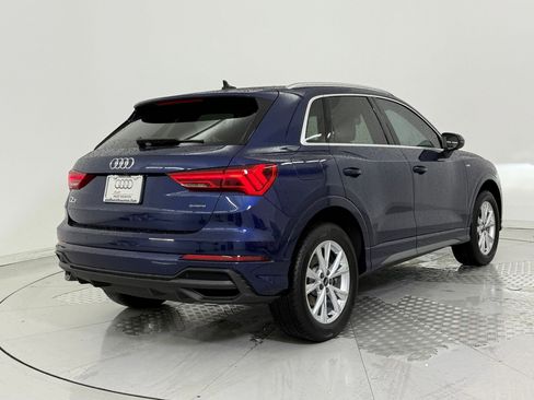 Certified 2025 Audi Q3 2.0T Premium w/ Convenience Package image 9