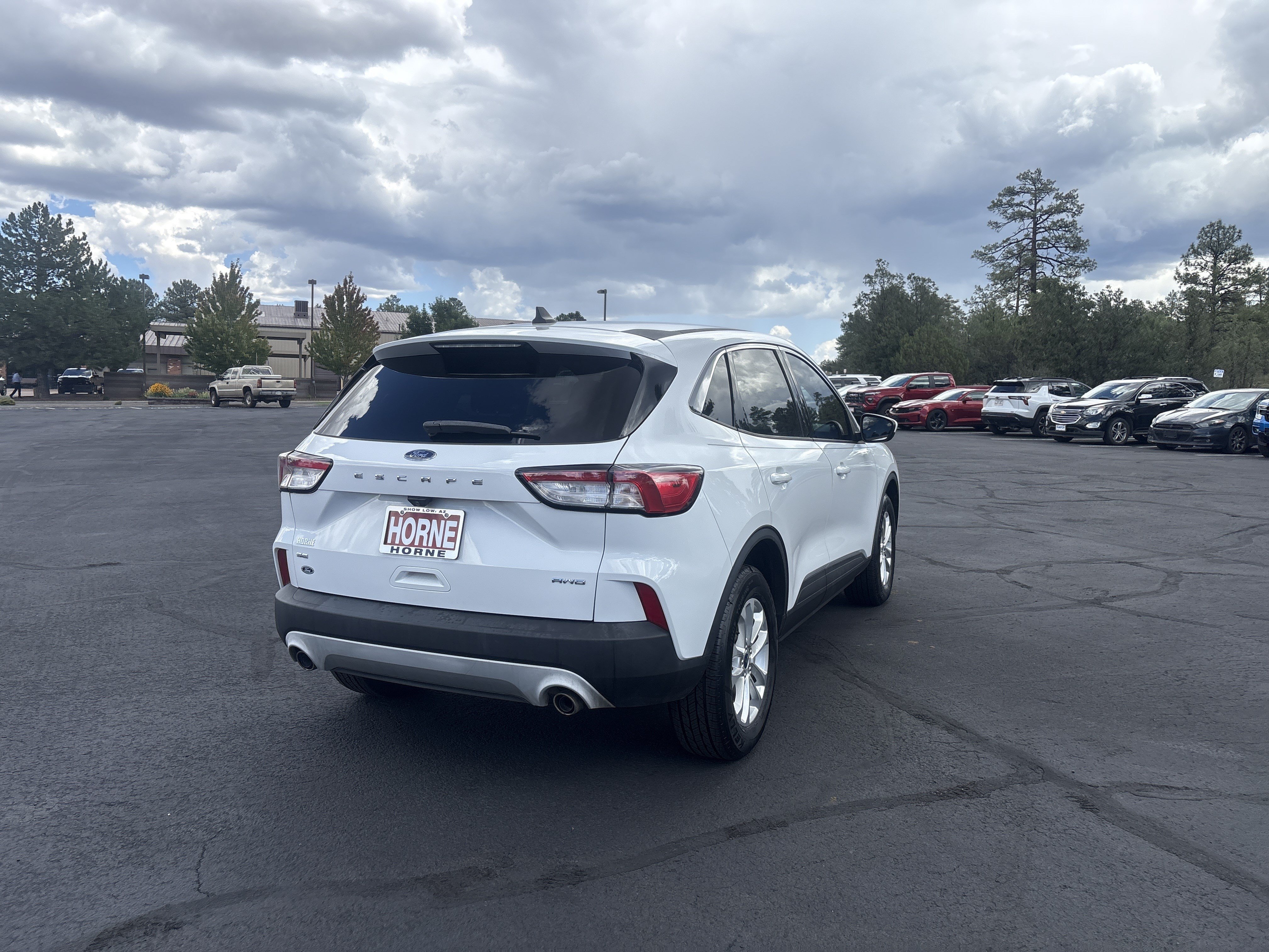 Used 2021 Ford Escape SE w/ Convenience Package AWD/4WD image 4