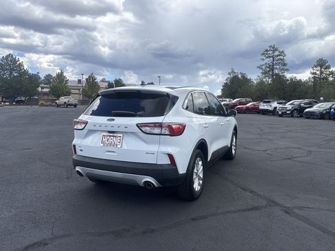 Used 2021 Ford Escape SE w/ Convenience Package AWD/4WD image 4