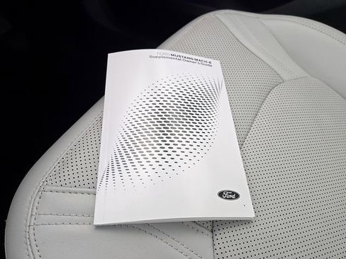 Used 2025 Ford Mustang Mach-E Premium image 27