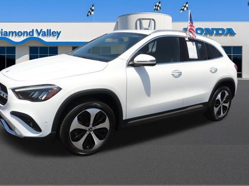 Used 2025 Mercedes-Benz GLA 250 image 3