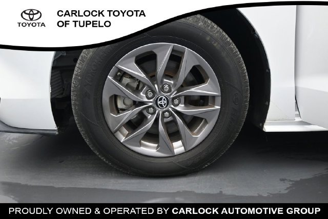 Used 2023 Toyota Sienna LE FWD image 37
