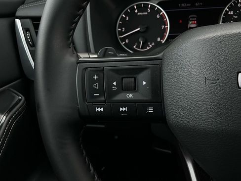 Used 2025 Nissan Rogue SV image 33