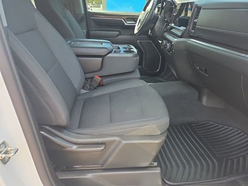 Used 2023 Chevrolet Silverado 1500 LT AWD/4WD image 11