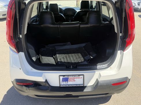 Used 2021 Kia Soul LX FWD image 18