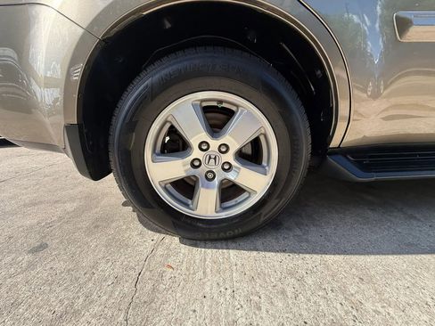 Used 2011 Honda Pilot EX-L image 25