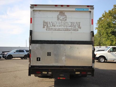 Used 1998 Ford E-350 and Econoline 350 image 4