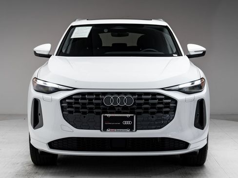 Certified 2025 Audi Q5 Premium w/ Convenience Package AWD/4WD image 26