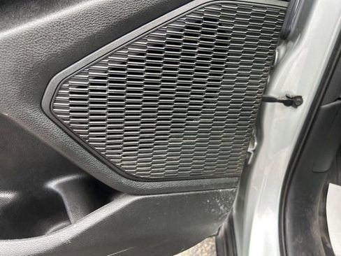 Used 2023 Jeep Grand Cherokee L Laredo image 14