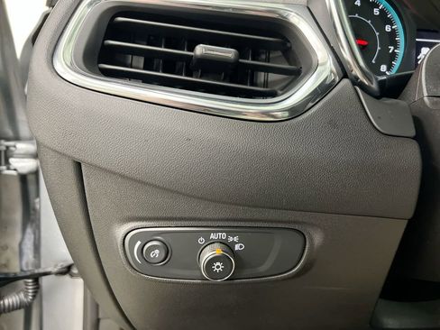 Used 2024 Chevrolet Equinox LS image 18